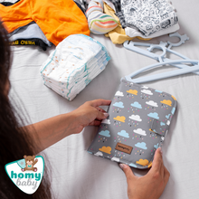 Cargar imagen en el visor de la galería, Portadocumentos Bebé (Clouds)