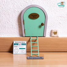 Cargar imagen en el visor de la galería, Puerta de Ratoncito Pérez (Turquesa)